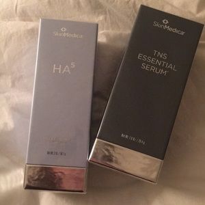 🎉SALE! SkinMedica Bundle! HA5 & Essential Serum!